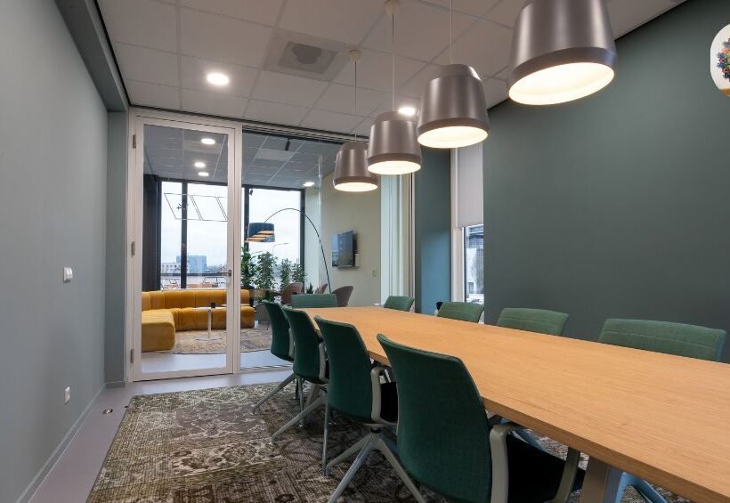 Benefits of Renting Office Space in Nehru Place, Delhi